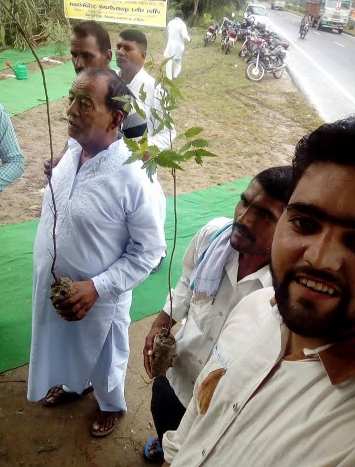 Farmer members of the cooperative society